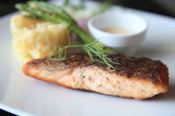 Are fish often cooked? Housekeeping Queen teaches you 2 tricks to keep your low temperature and slow roasting methods fresh and juicy