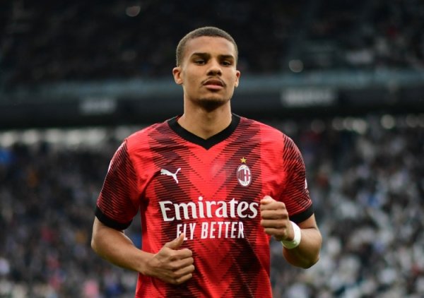 Skira: Jaf rejects Como & Crystal Palace and is working hard to convince AC Milan to stay