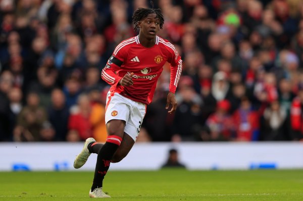 Refusing to let anyone go! Romano: Manchester United rejects Menu s request to leave the team, they hope players will stay in the team to compete