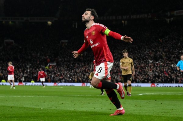 B-fee won the final victory at 96 minutes and 10 seconds, which is Manchester United s fourth night in the Premier League since 2006/07.
