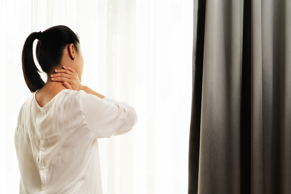 Women over 50 years old have 6 habits before bedtime to help them sleep well and be clear