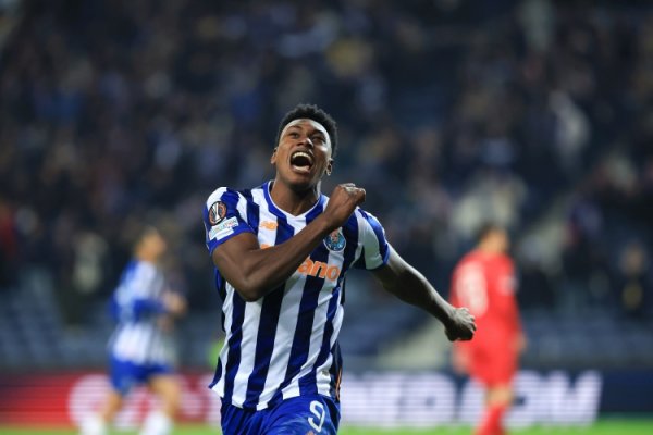 British media: Villa and Chelsea compete for Porto striker Aghova, with a release fee of up to 100 million euros