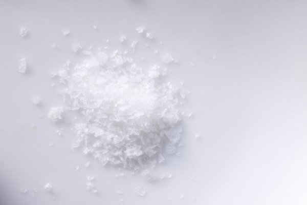 Is the salt at home always clumping? Experts teach you 3 ways to prevent moisture and 2 ways to restore loosened parts