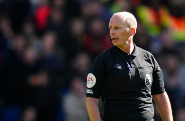 North London Sniper! Dean: Wenger and I don’t get along, maybe they’ll lose if I officiate their games